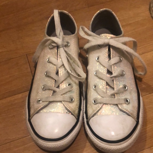 White sparky converse all stars size 1 - Picture 1 of 5